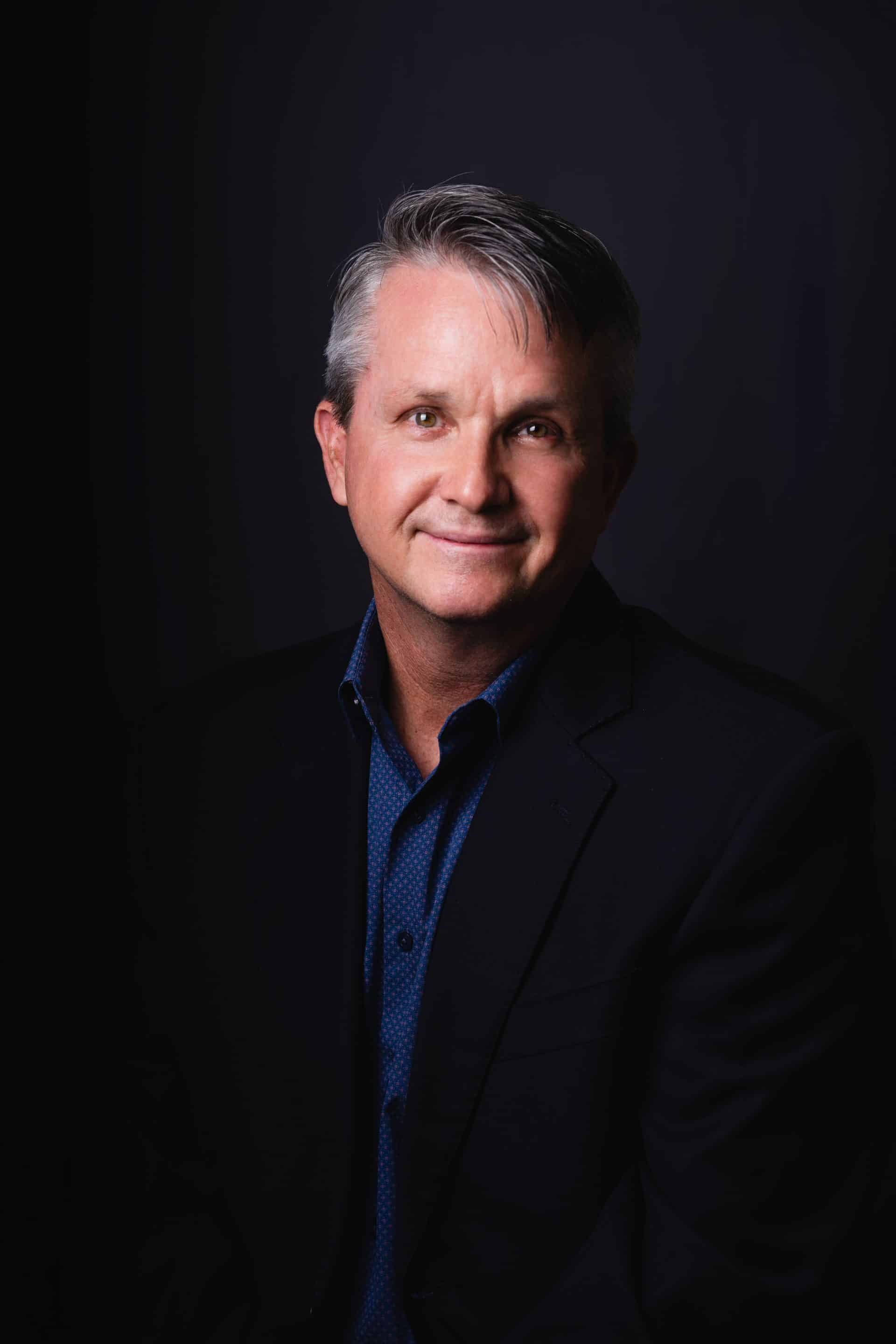 Barney Headshot 72424 scaled